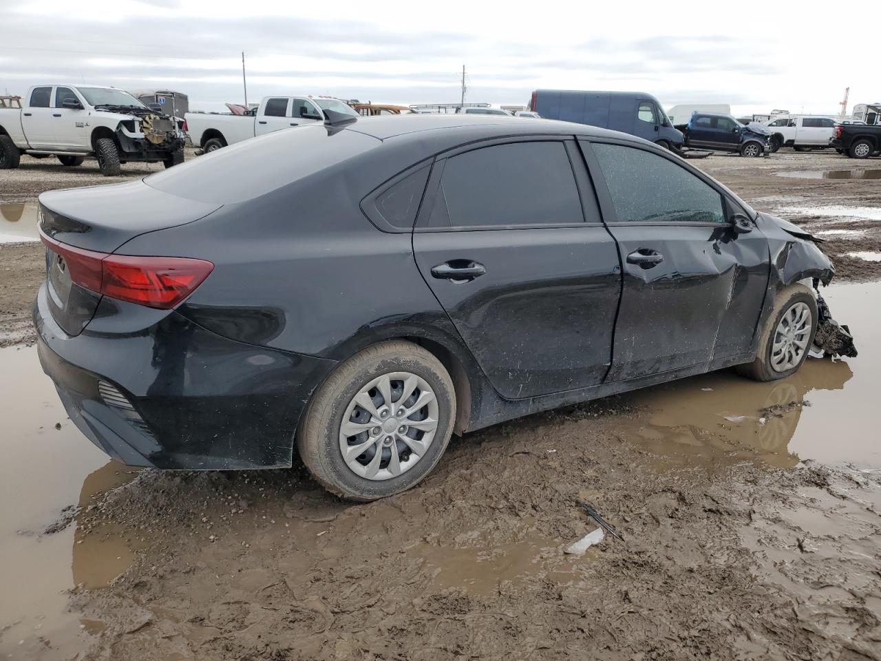 2022 Kia Forte - Image 3
