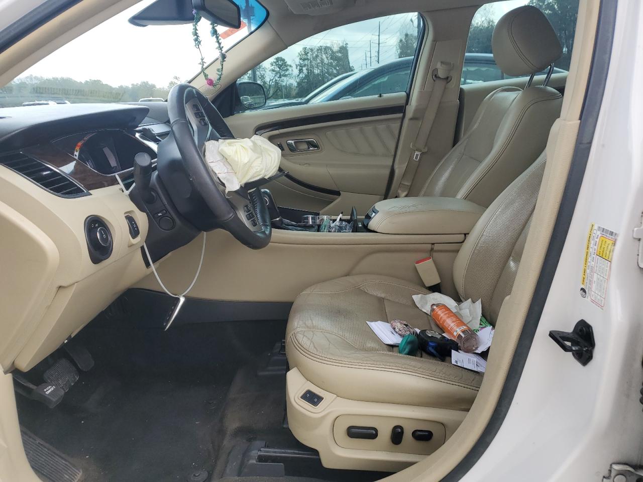 2018 Ford Taurus - Image 7