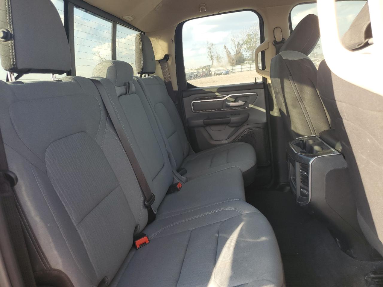 2020 RAM 1500 - Image 11