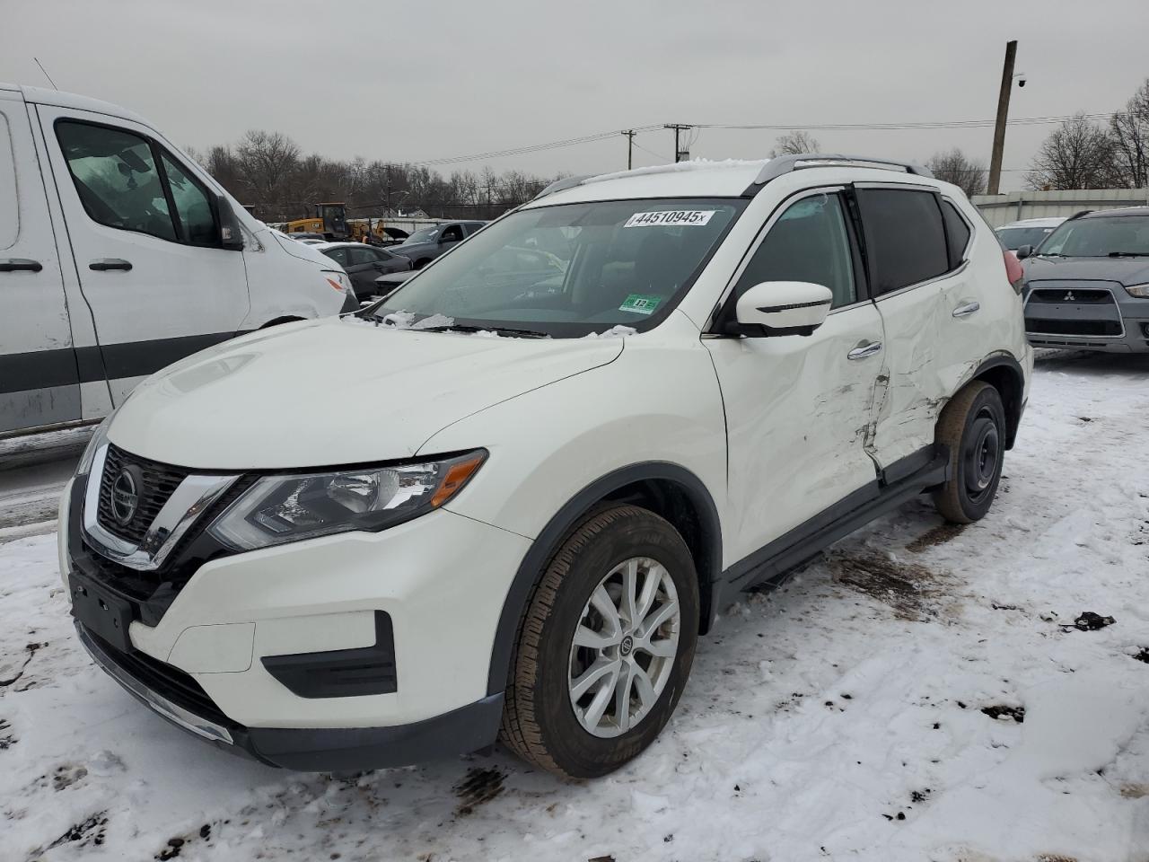 2018 Nissan Rogue - Image 1