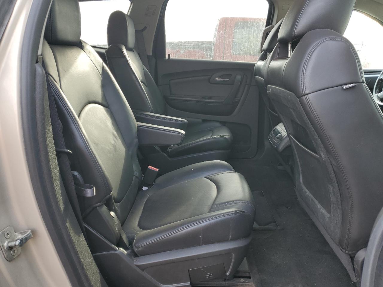 2012 Chevrolet Traverse - Image 11