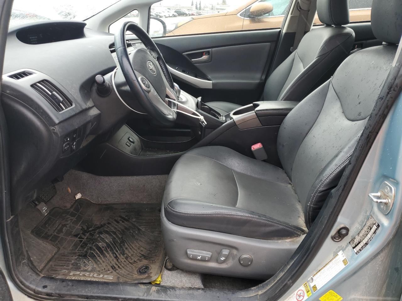 2013 Toyota Prius - Image 7