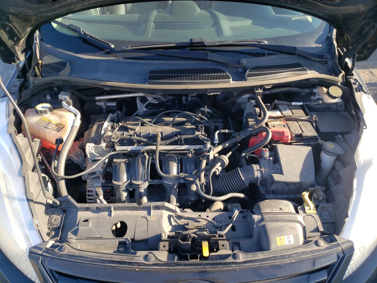 2013 Ford Fiesta - Image 11