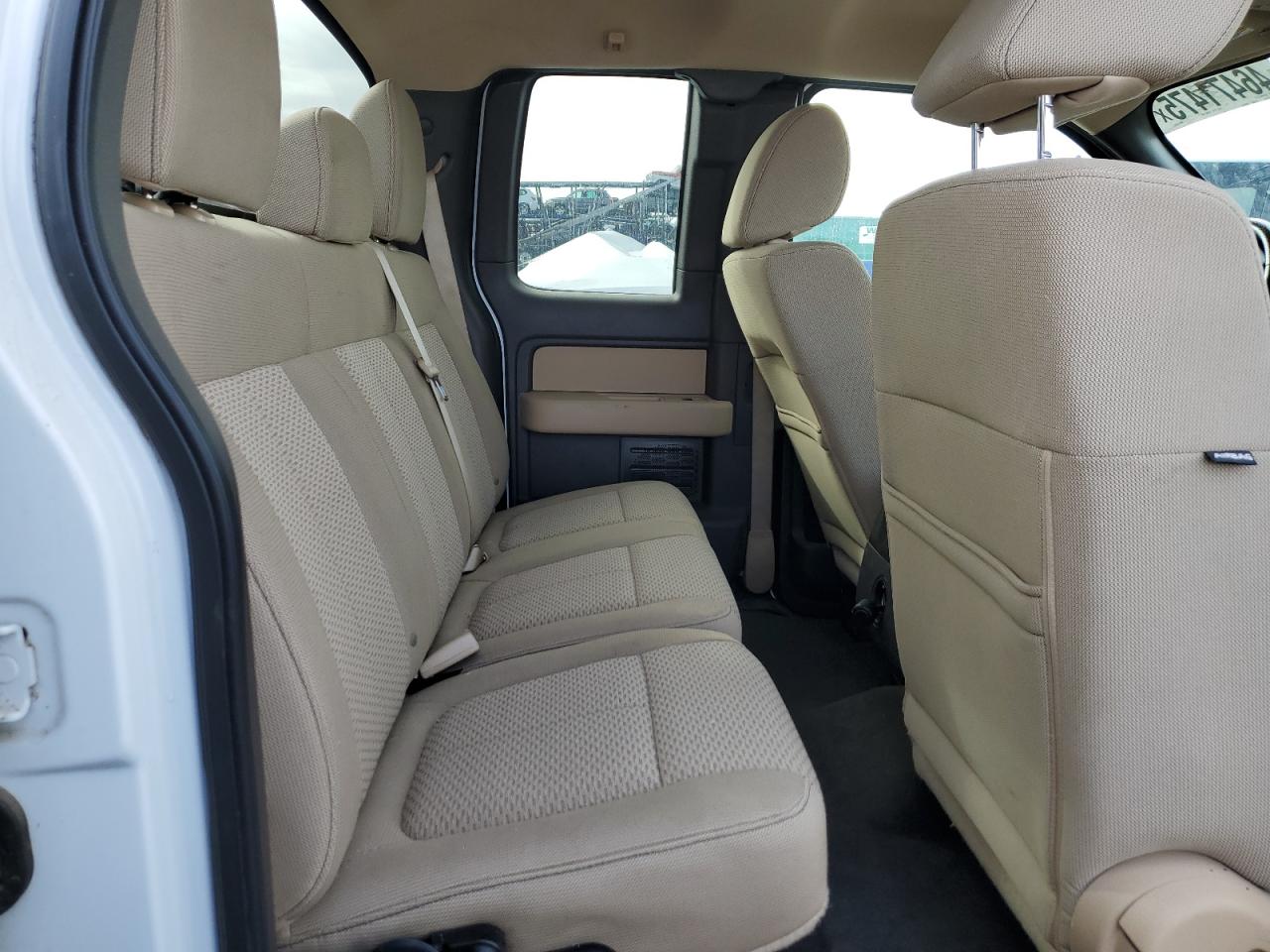 2011 Ford F-150 - Image 10
