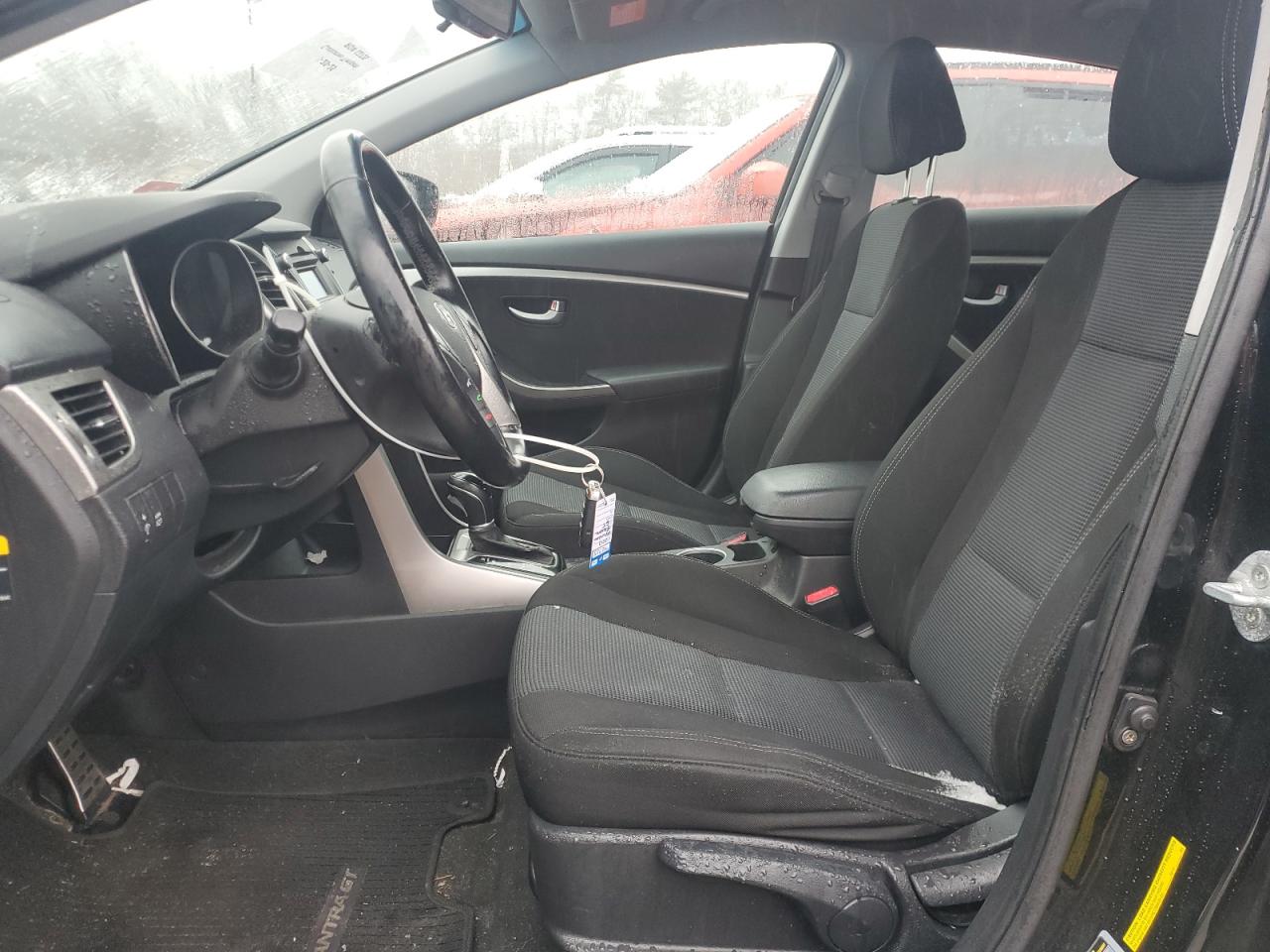2013 Hyundai Elantra - Image 7