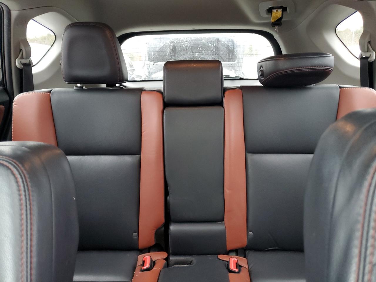2015 Toyota RAV 4 - Image 10