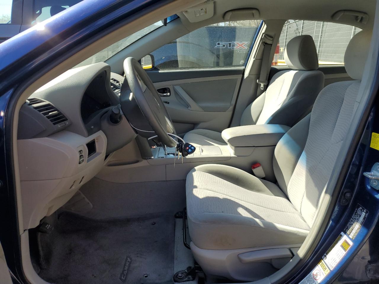 2011 Toyota Camry - Image 7