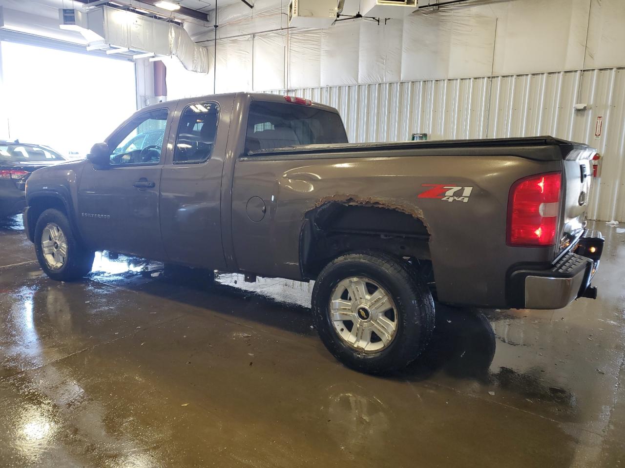 2008 Chevrolet Silverado - Image 2