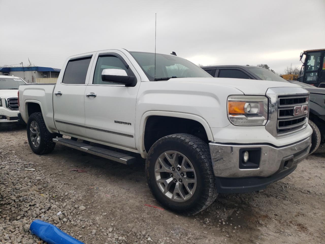 2014 GMC Sierra - Image 4