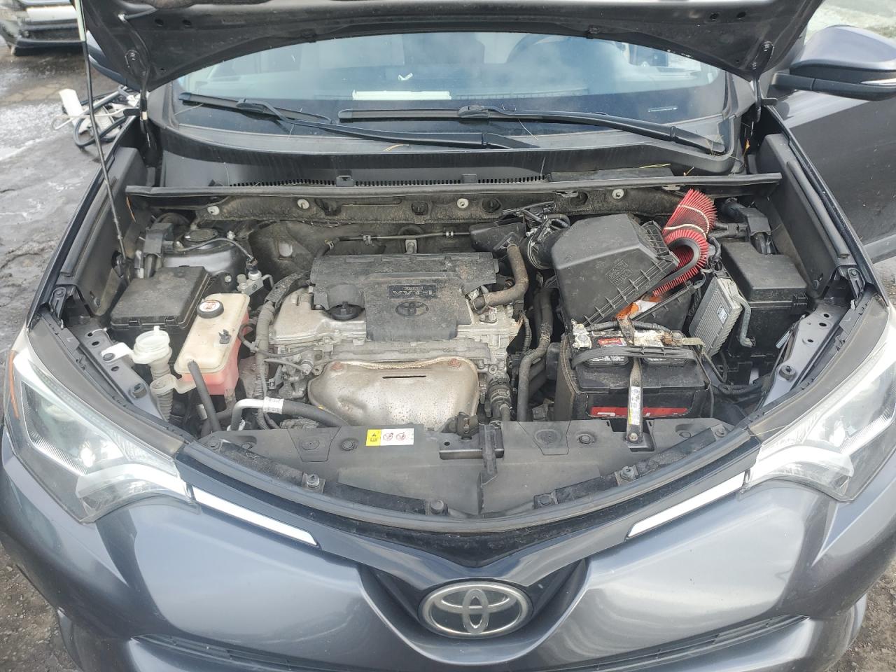 2017 Toyota RAV 4 - Image 12