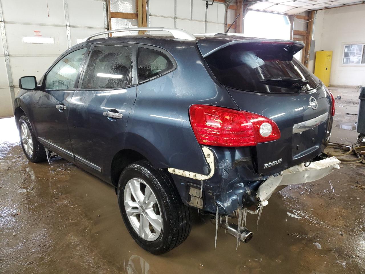 2013 Nissan Rogue - Image 2