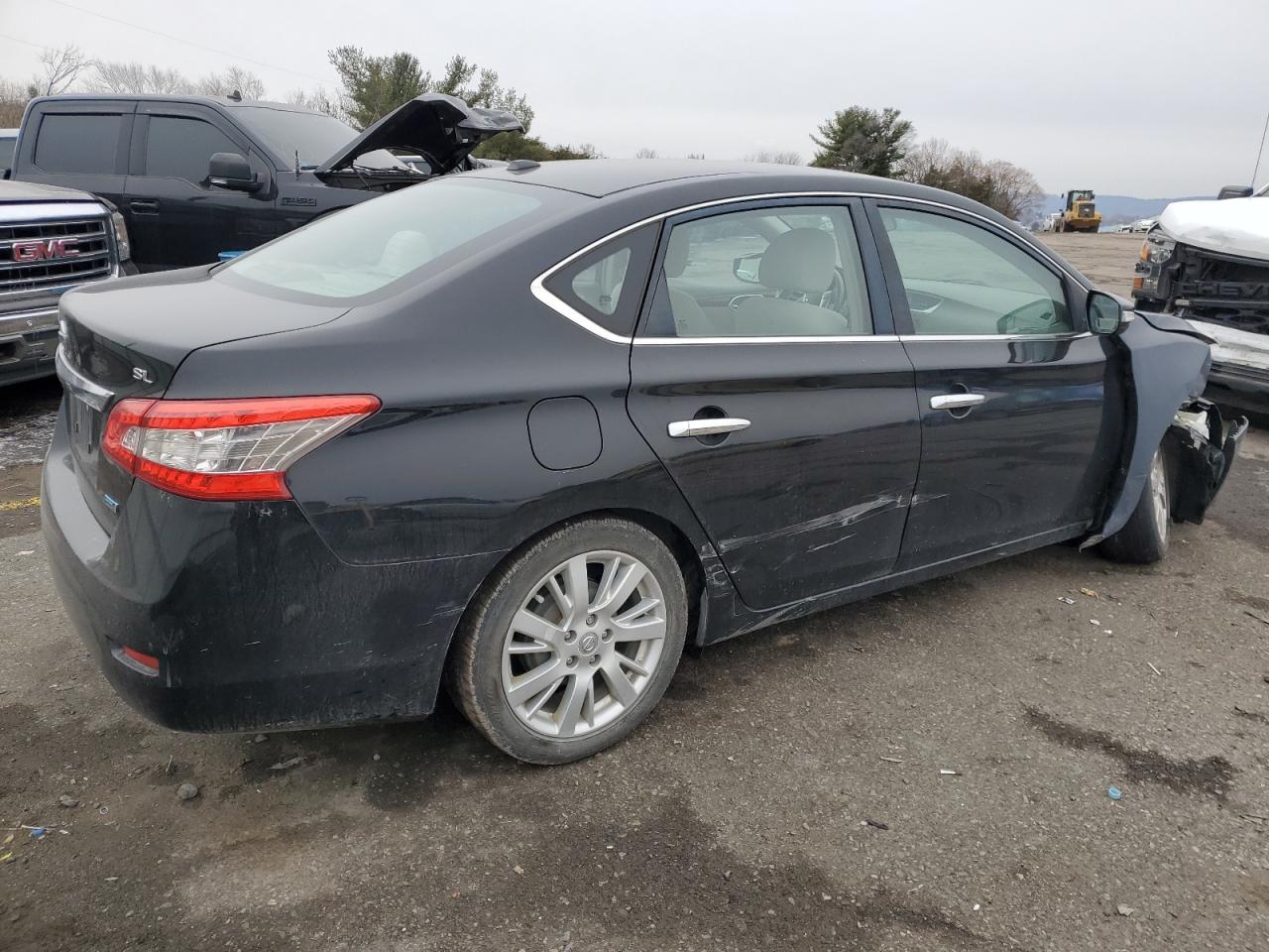 2013 Nissan Sentra - Image 3