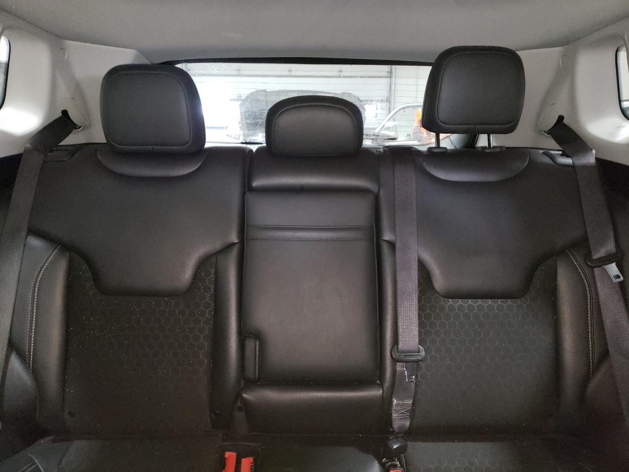 2019 Jeep Compass - Image 10