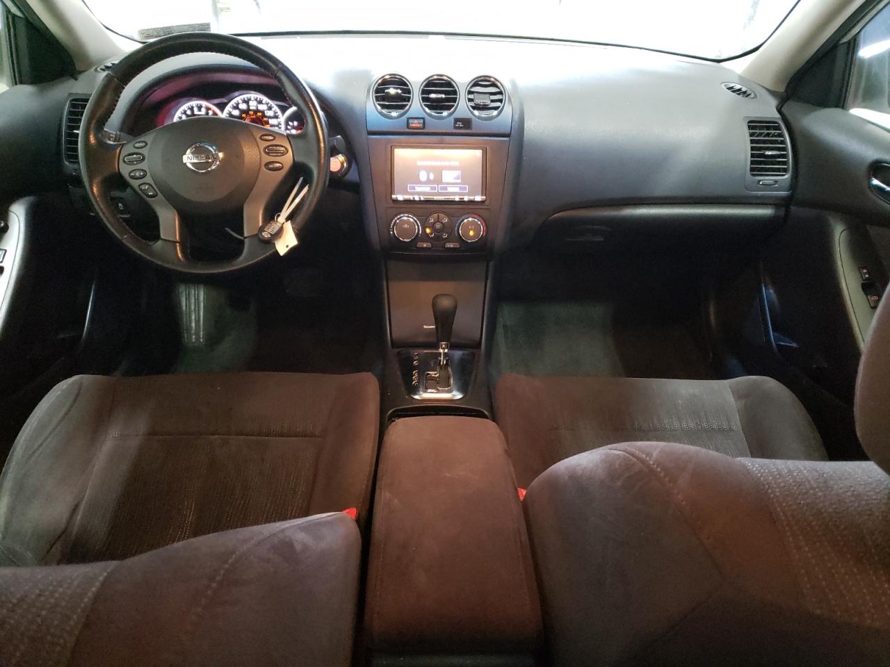 2012 Nissan Altima - Image 8