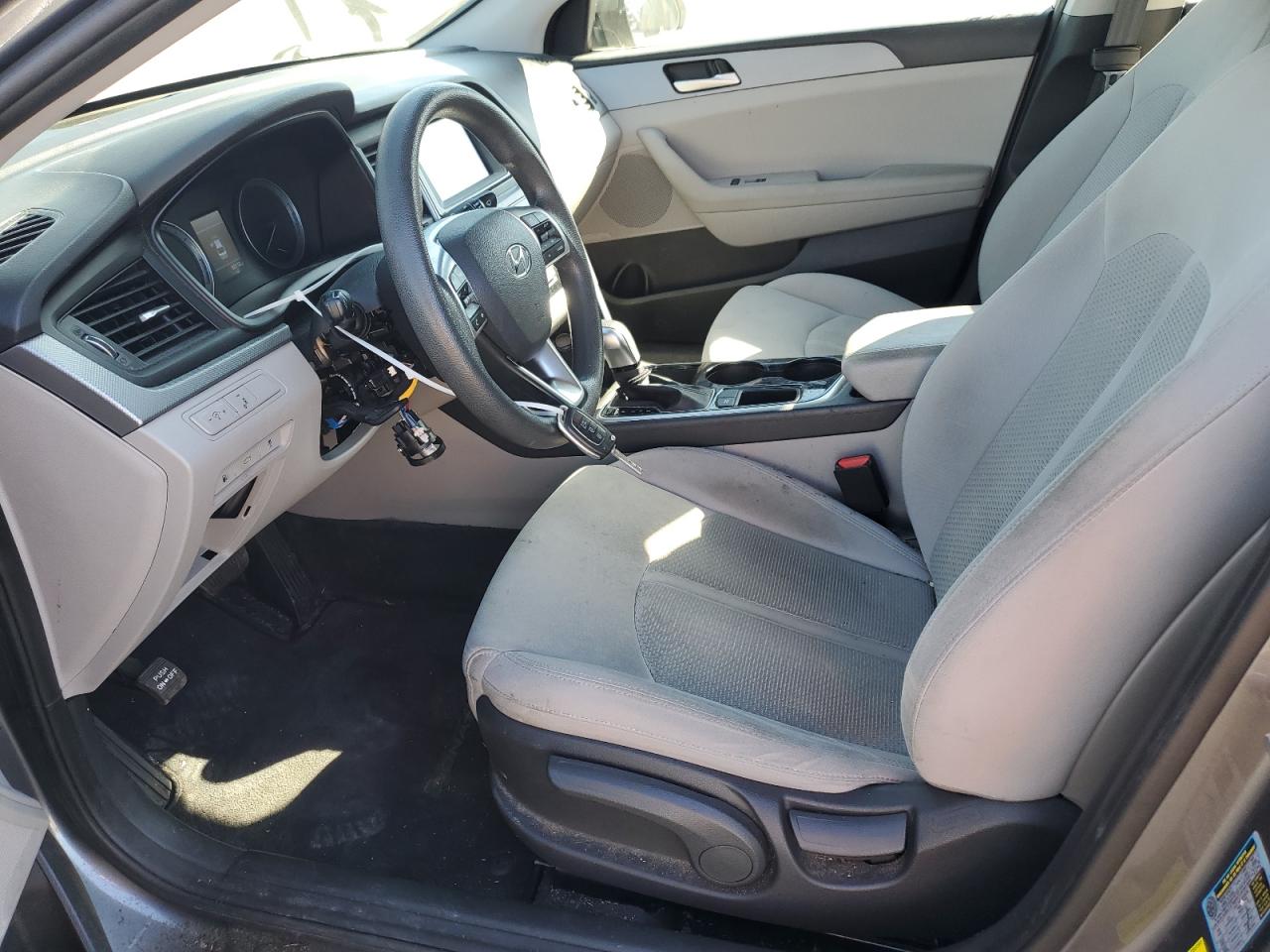 2018 Hyundai Sonata - Image 7