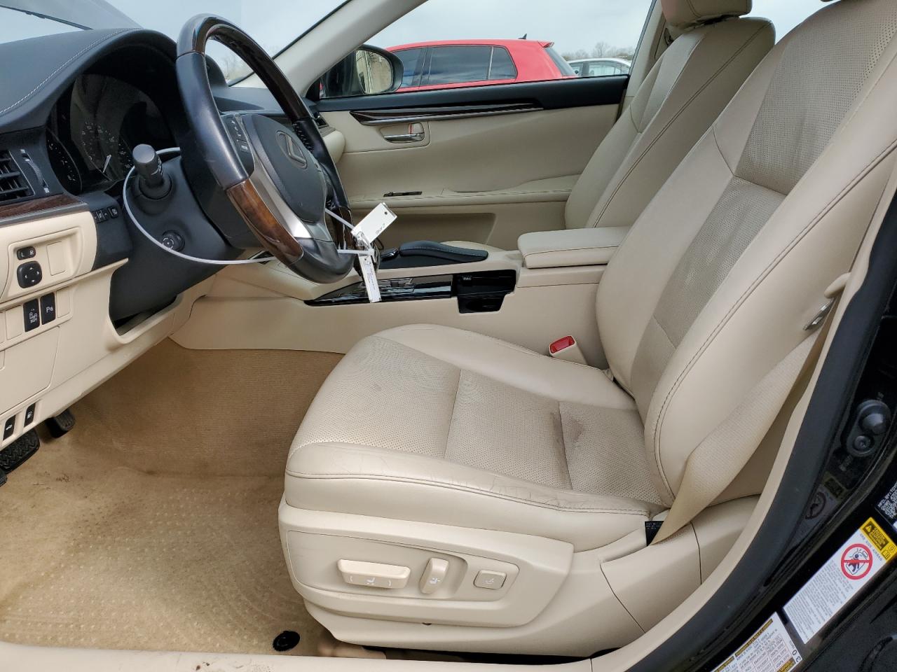2015 Lexus ES - Image 7