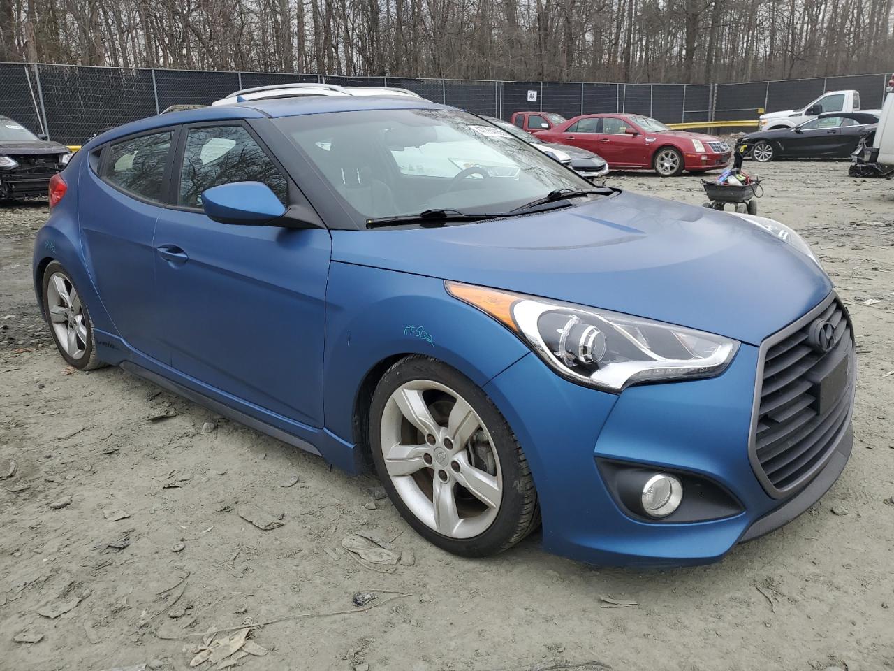 2016 Hyundai Veloster - Image 4