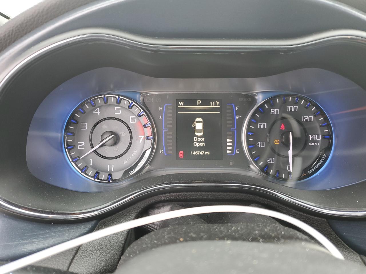 2015 Chrysler 200 - Image 9
