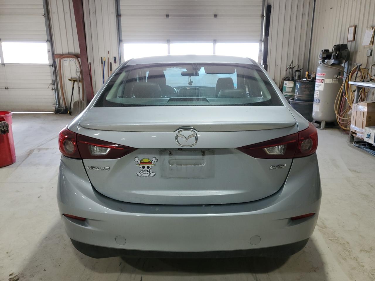 2018 Mazda 3 - Image 6