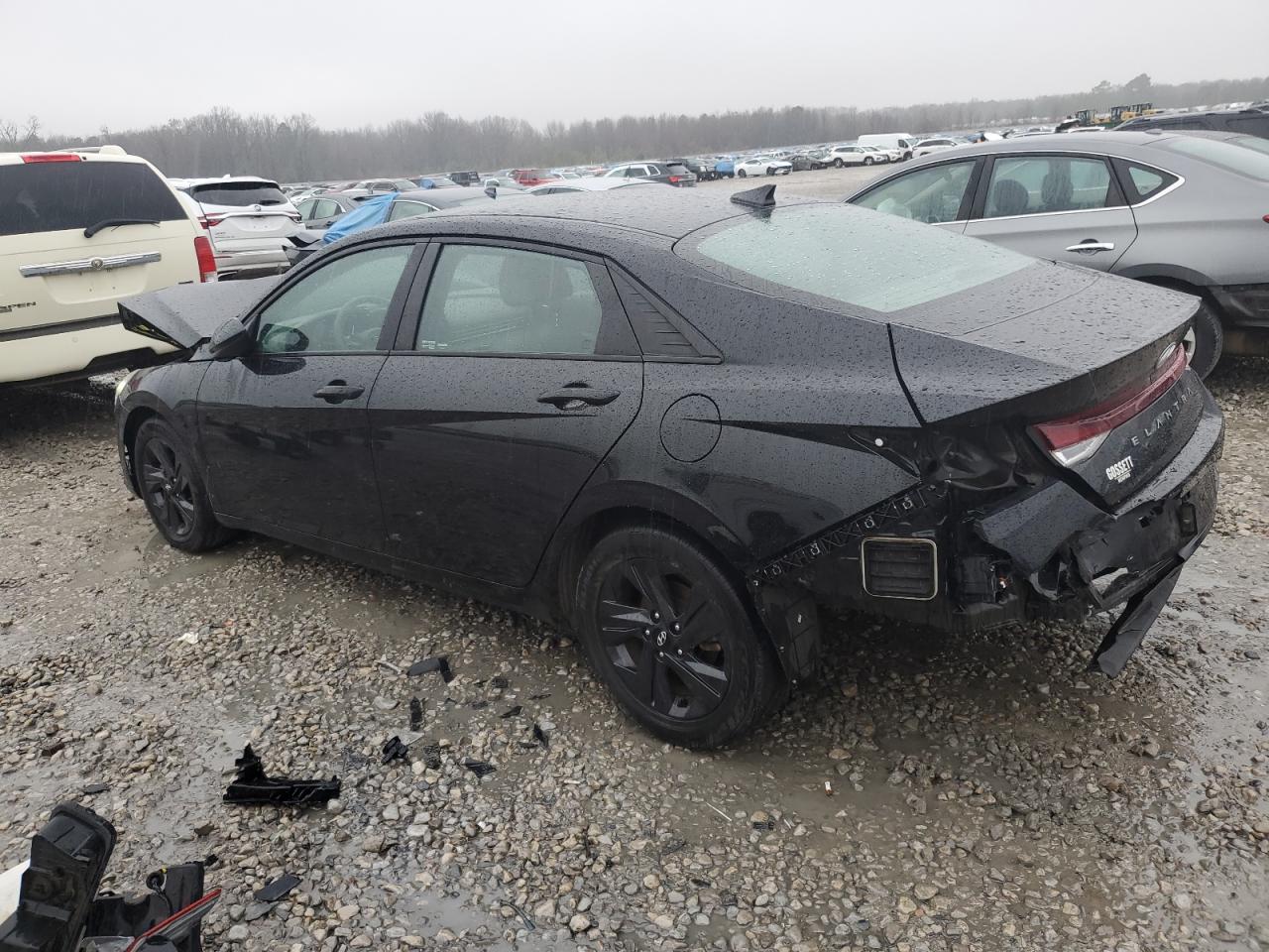 2022 Hyundai Elantra - Image 2