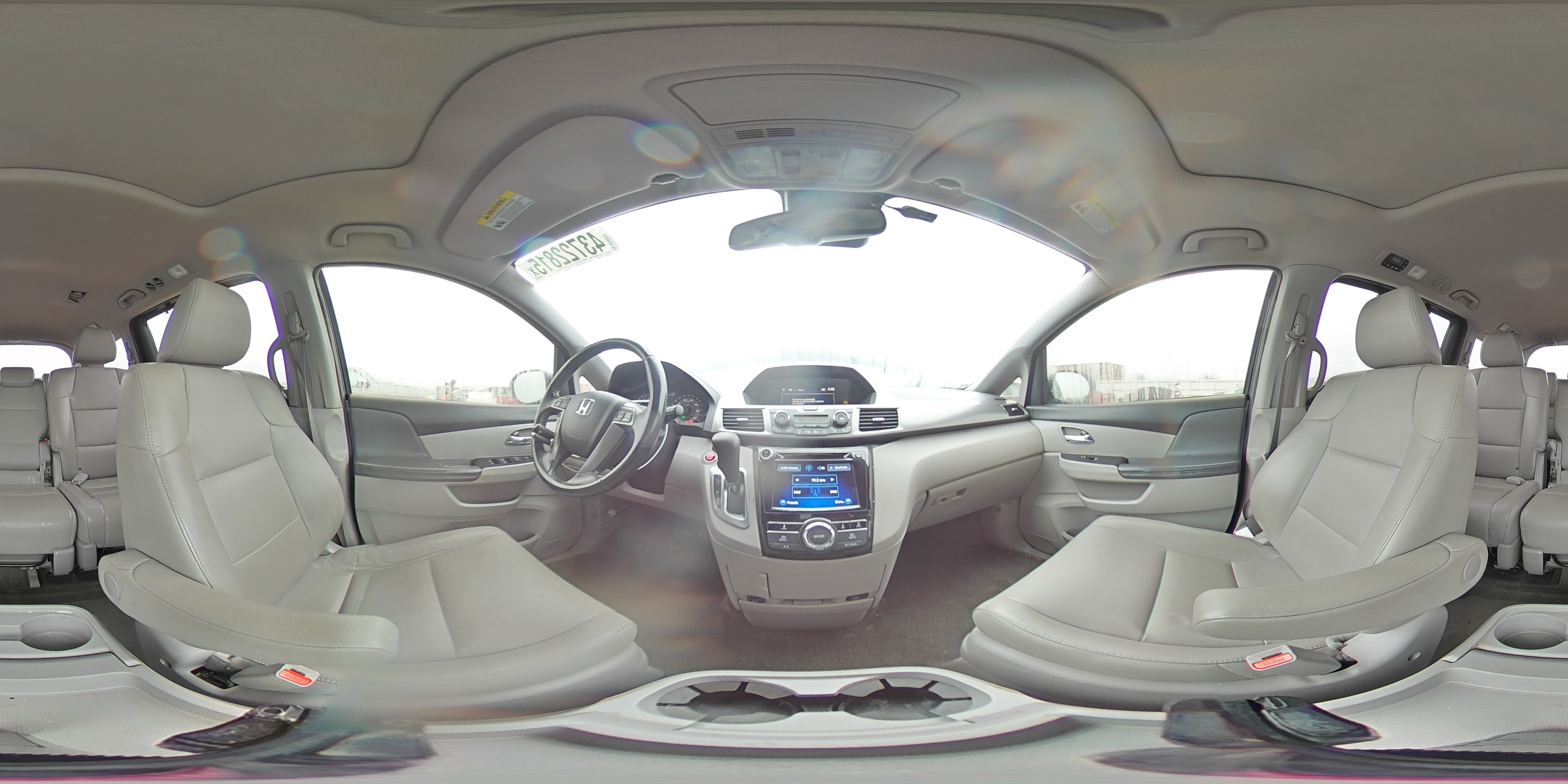 2014 Honda Odyssey - Image 14