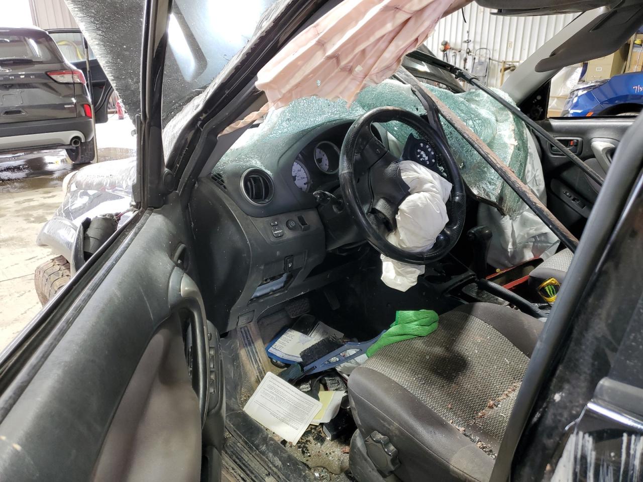 2004 Toyota RAV 4 - Image 8