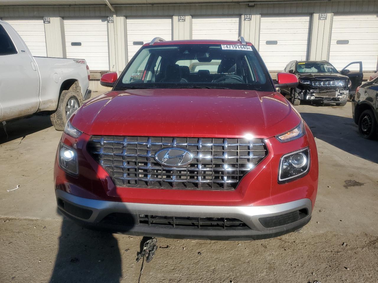2022 Hyundai Venue - Image 5