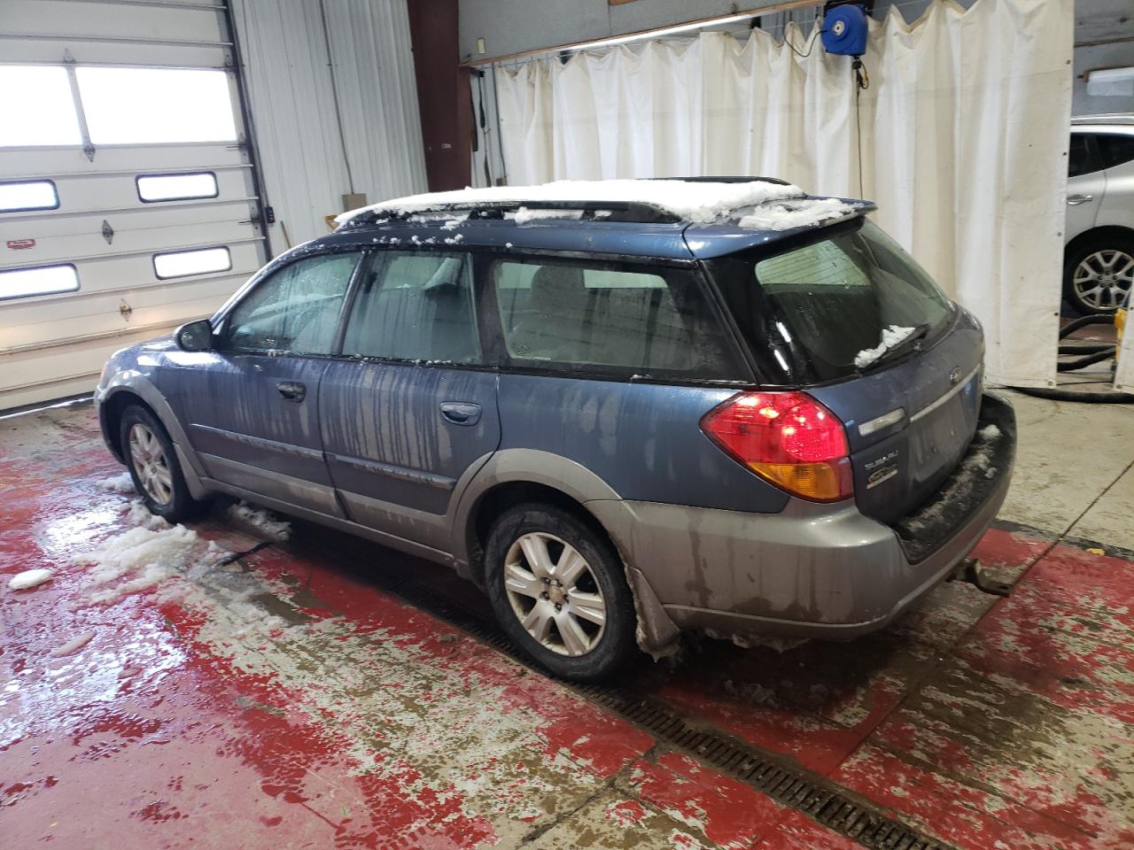 2005 Subaru Legacy - Image 2