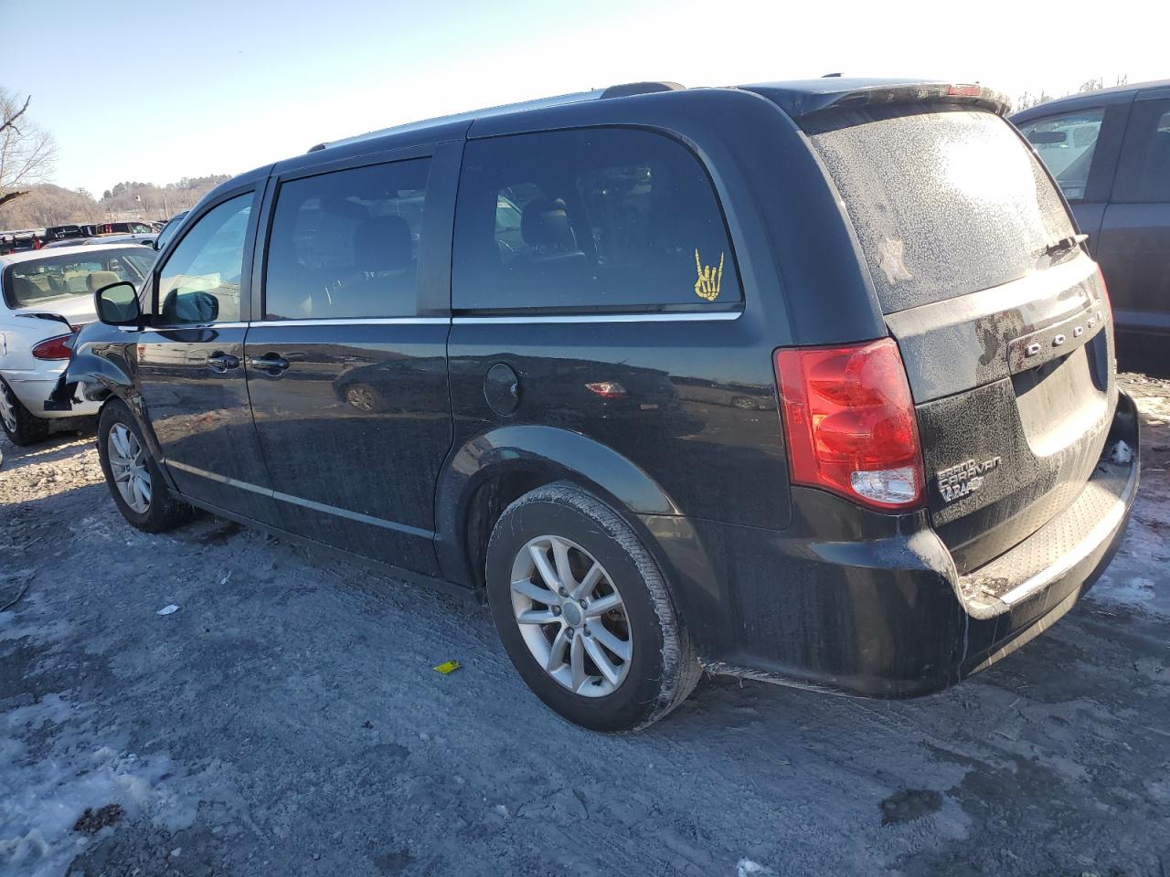 2019 Dodge Caravan - Image 2