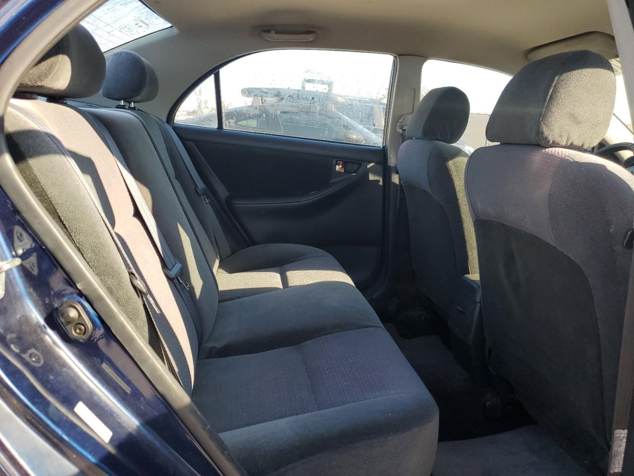 2004 Toyota Corolla - Image 10