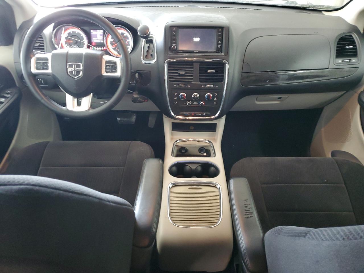 2013 Dodge Caravan - Image 8