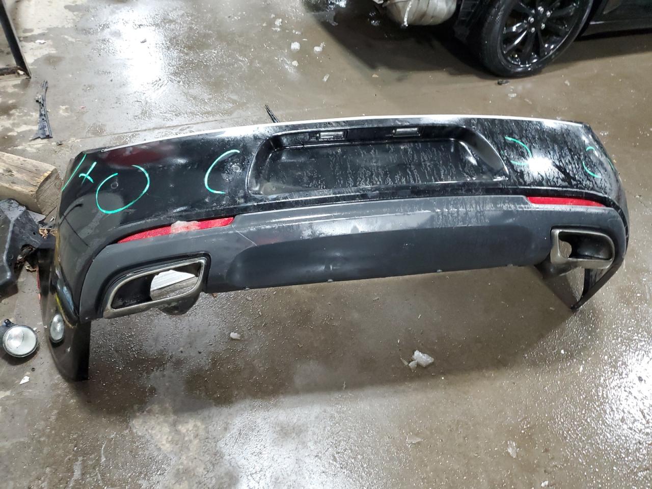 2015 Chrysler 300 - Image 13