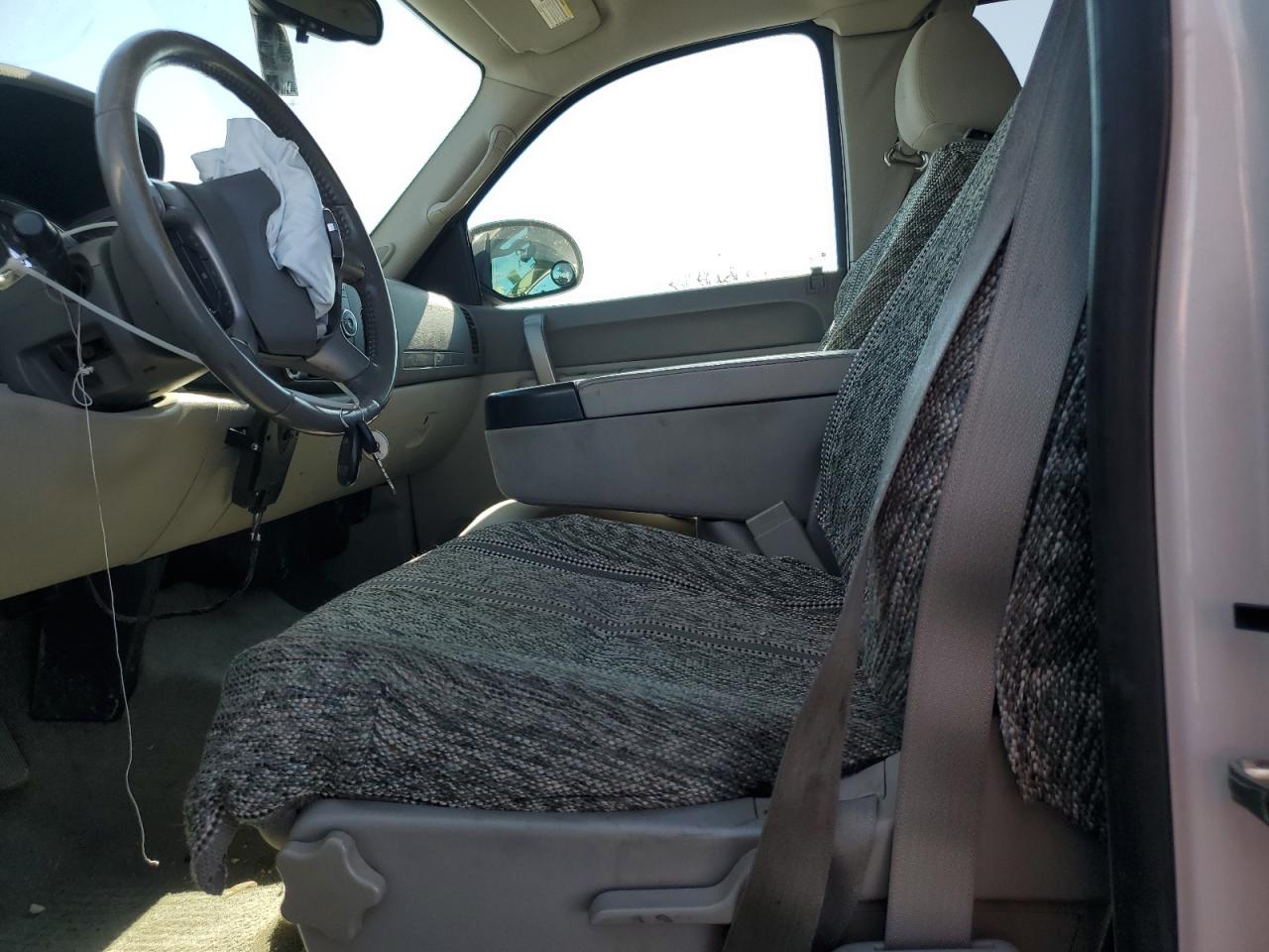2010 GMC Sierra - Image 7