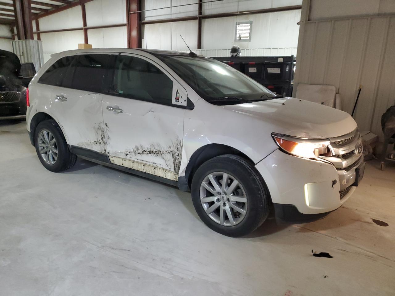 2011 Ford Edge - Image 4