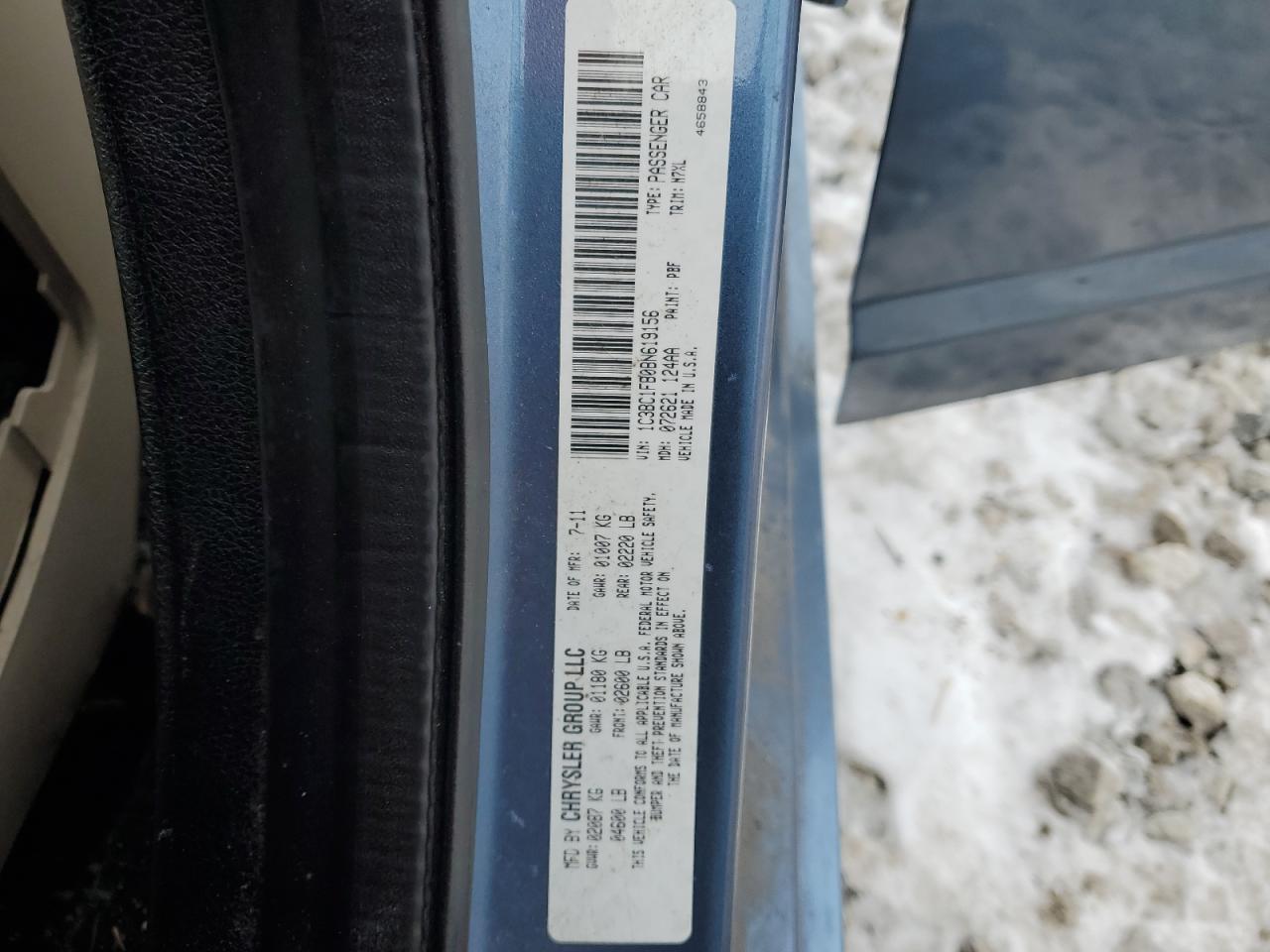2011 Chrysler 200 - Image 12