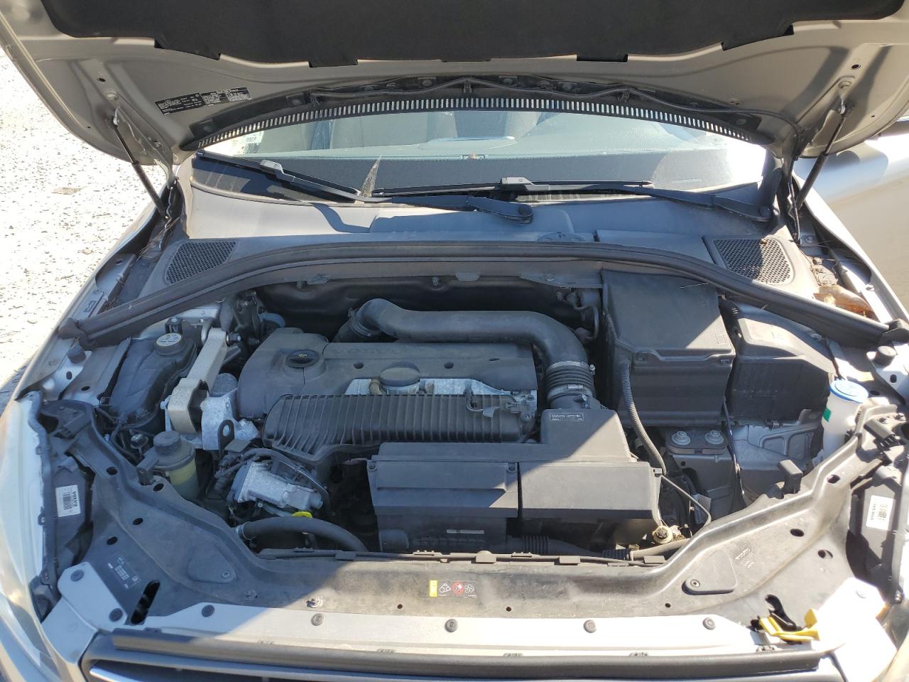 2015 Volvo XC60 - Image 14