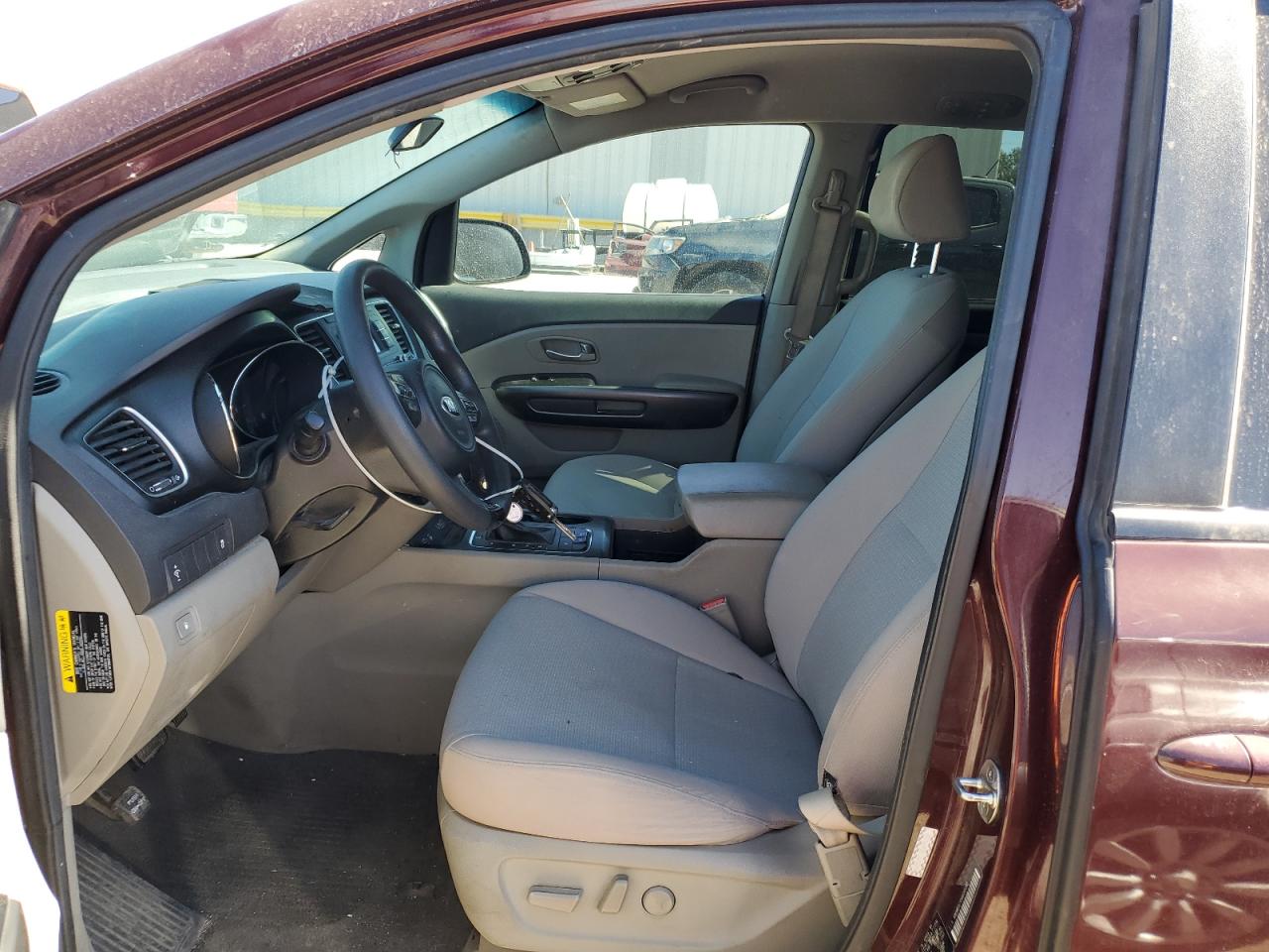 2016 Kia Sedona - Image 7