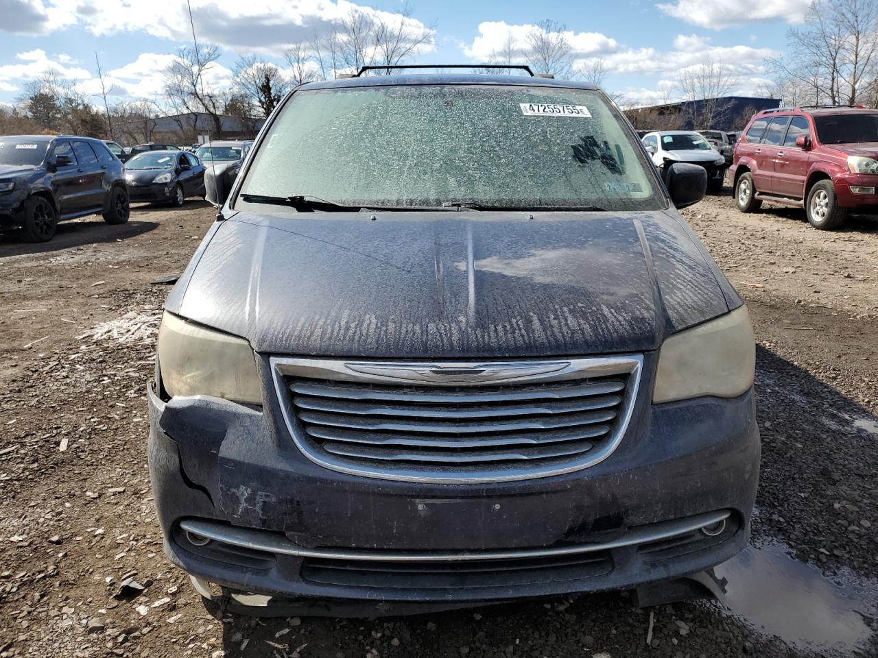 2013 Chrysler Town & Country - Image 5