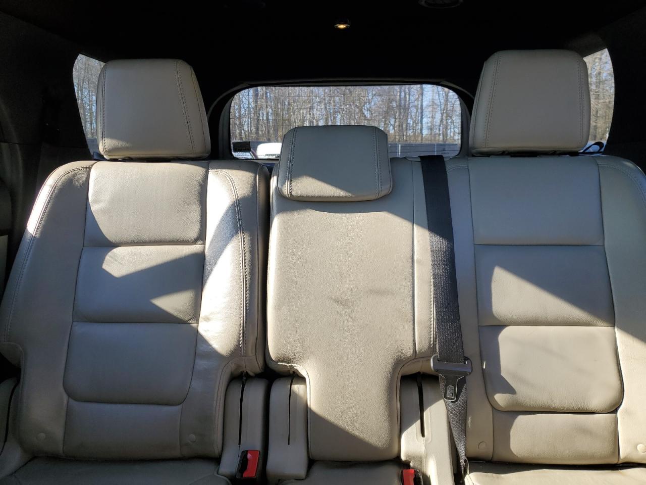 2012 Ford Explorer - Image 10