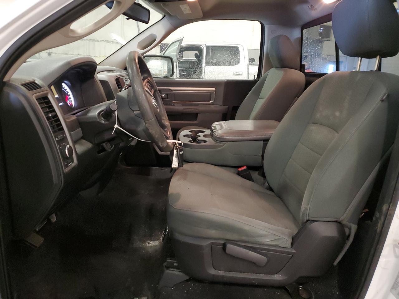 2015 RAM 1500 - Image 7