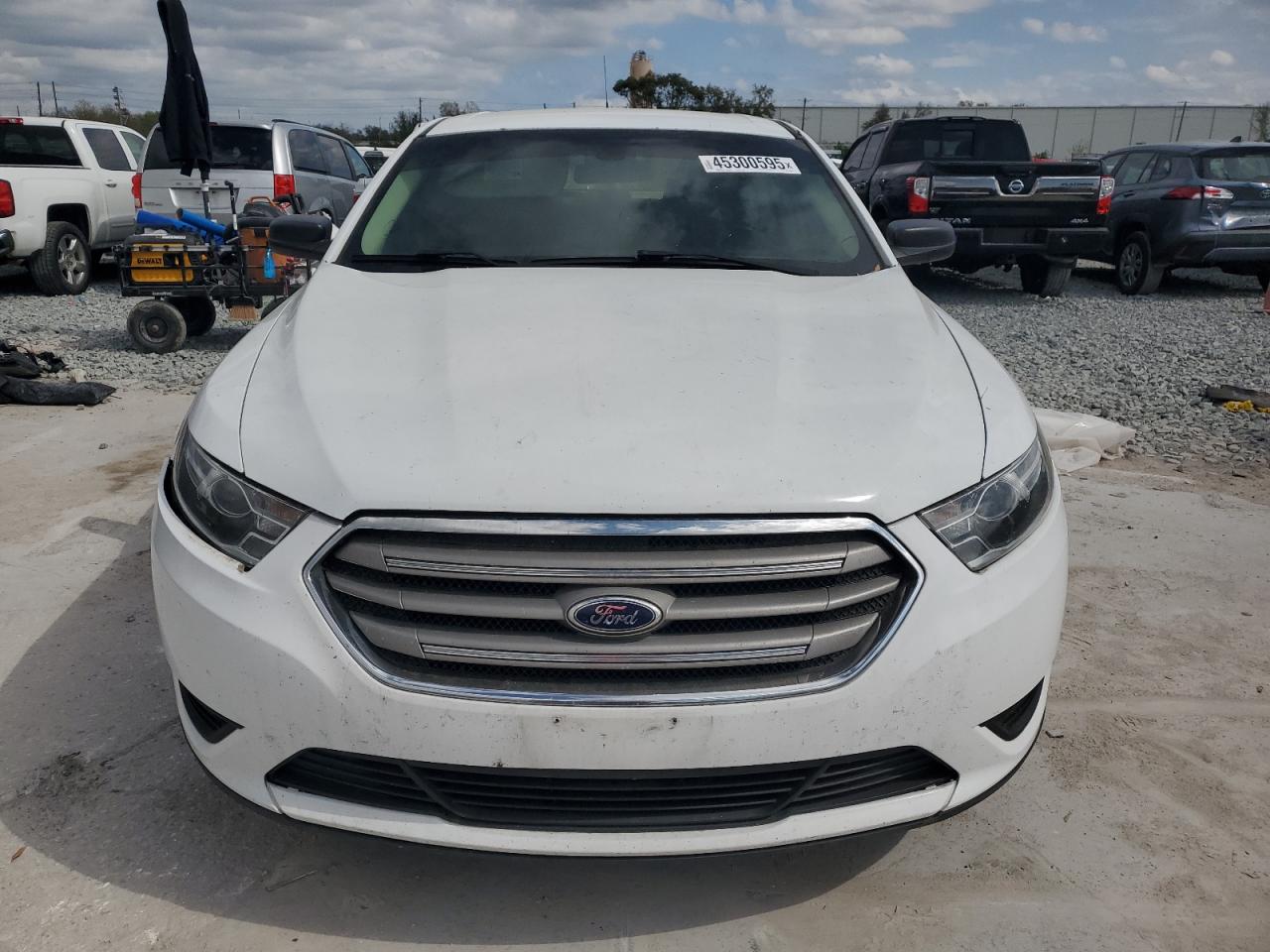 2015 Ford Taurus - Image 5