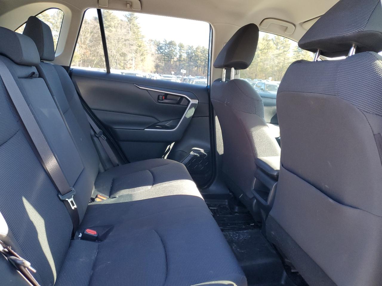 2019 Toyota RAV 4 - Image 11