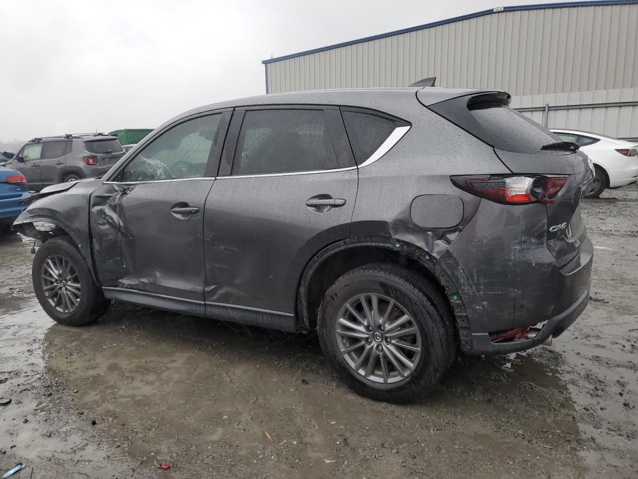 2017 Mazda CX-5 - Image 2