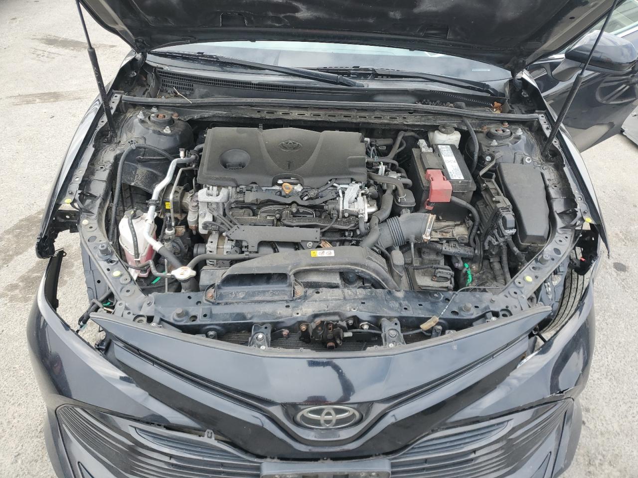 2019 Toyota Camry - Image 11
