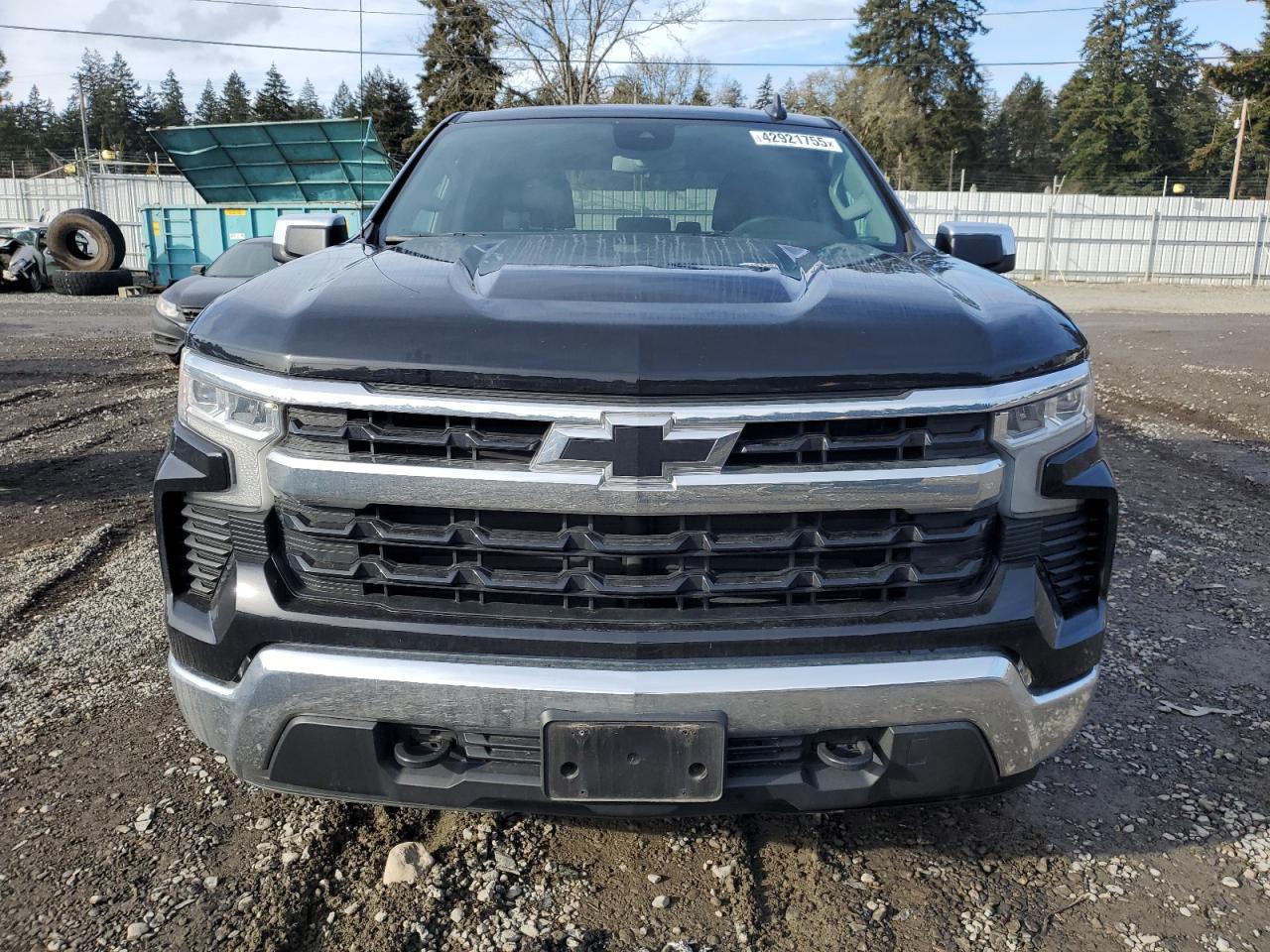 2023 Chevrolet Silverado - Image 5