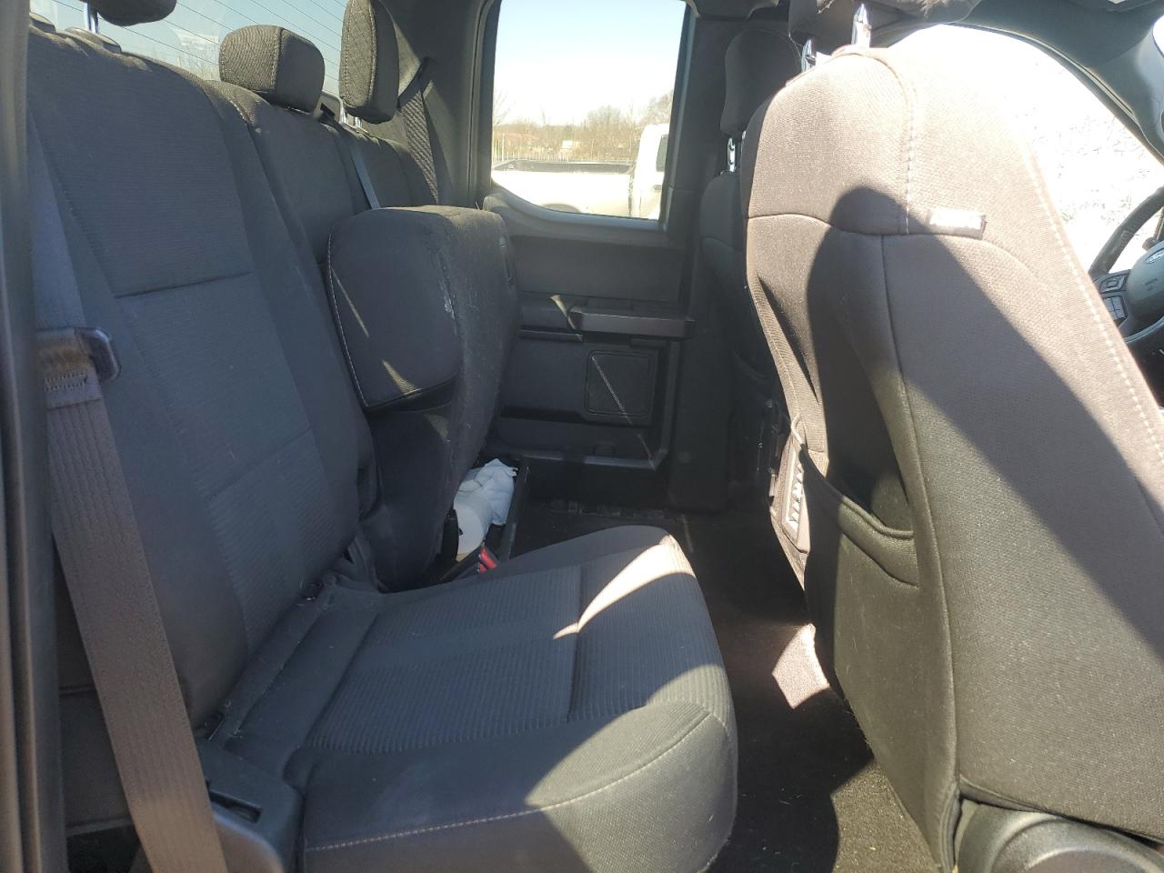2015 Ford F-150 - Image 10