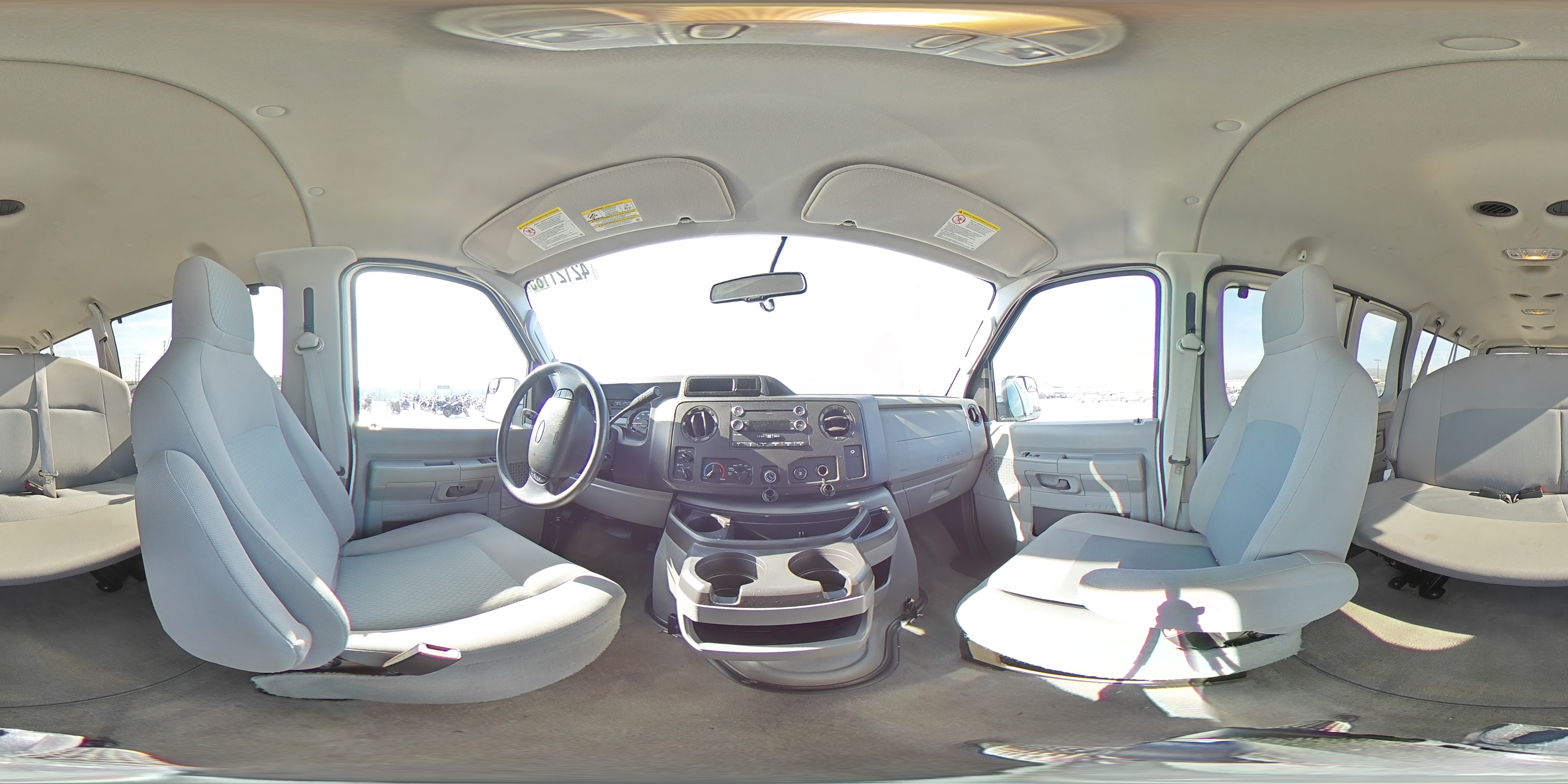 2014 Ford Econoline - Image 14