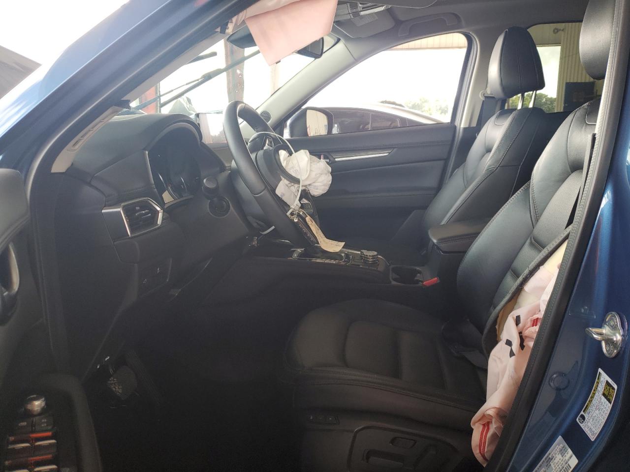2023 Mazda CX-5 - Image 7