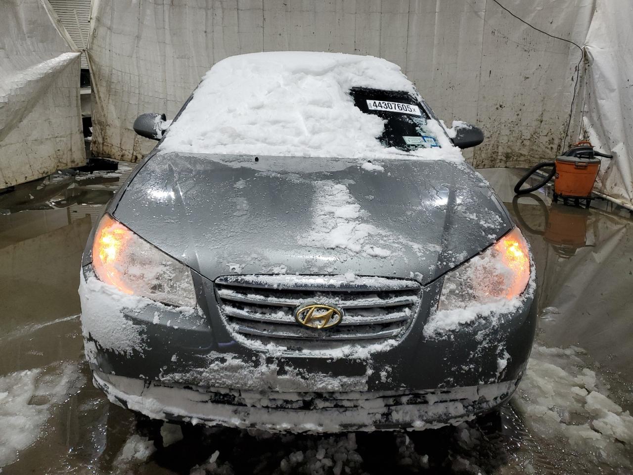 2010 Hyundai Elantra - Image 5