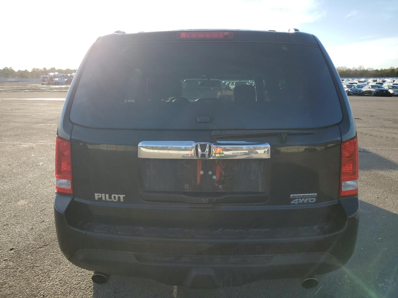 2014 Honda Pilot - Image 6